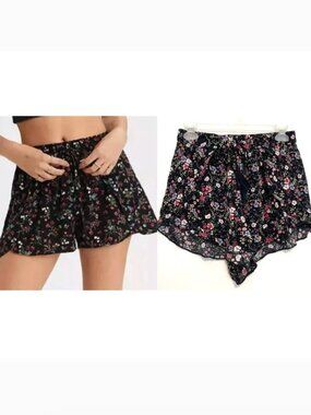 AMERICAN EAGLE AE Tulip Runner Shorts Black Pink Floral Pull On Drawstring Flowy